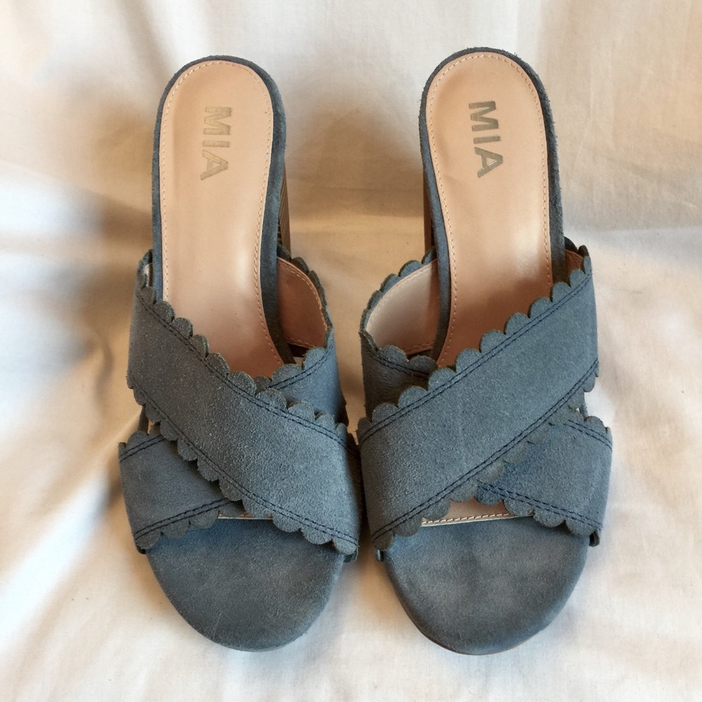 Mia Roselyn Blue Suede Sandal - Picture 3 of 6